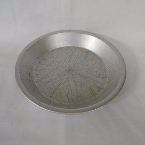 Vintage, WEAR-EVER 9 in pie pan, No. A-2843, Aluminum
